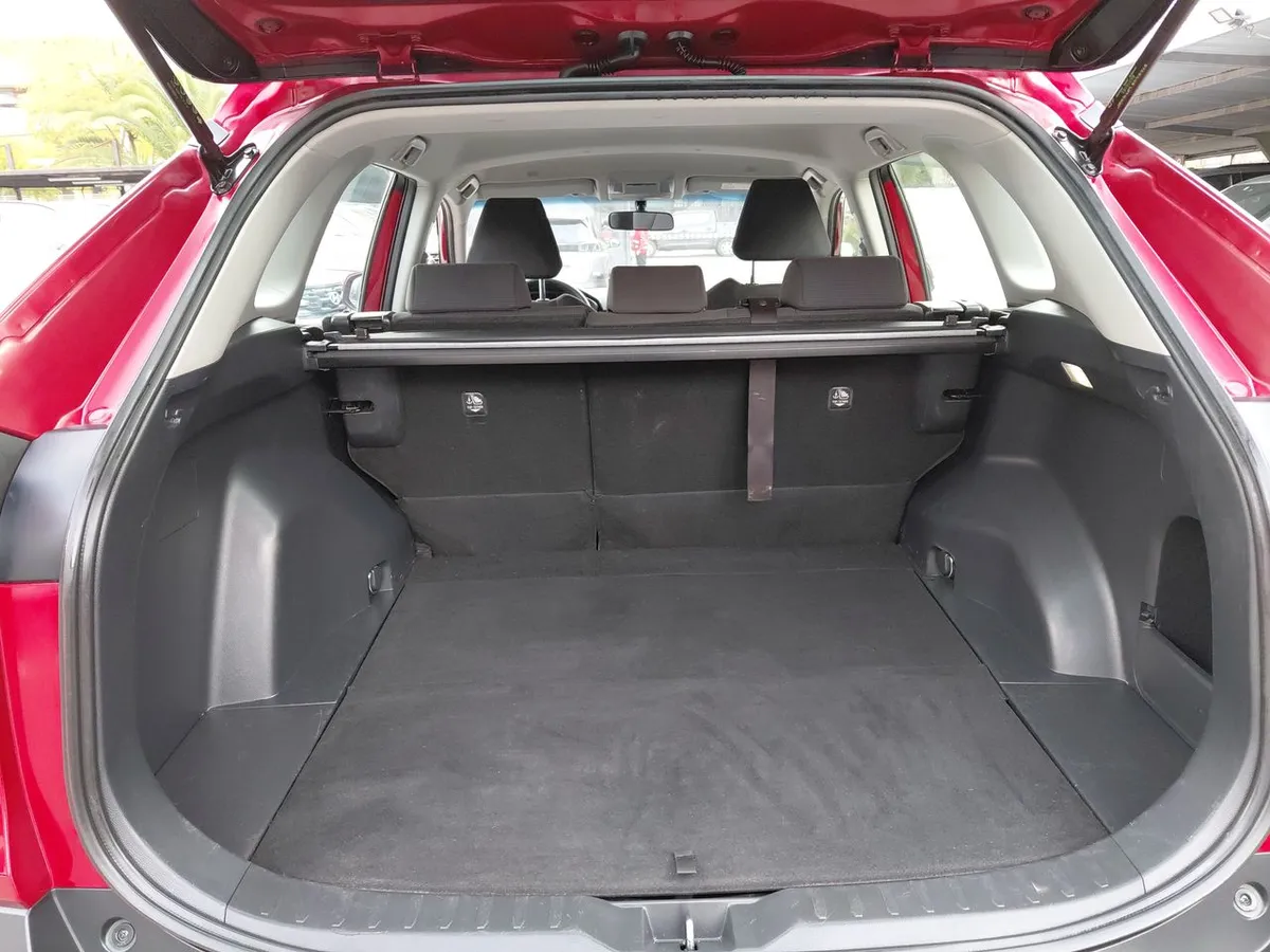 Toyota Rav 4 2.0 Le 4x2 Mt 5p año 2023