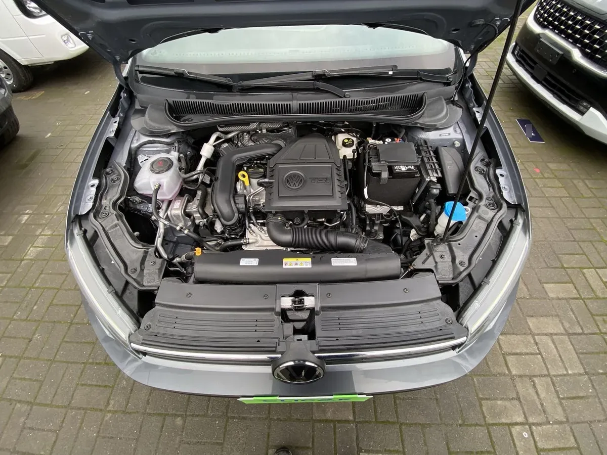 Volkswagen Virtus 1.0 Tsi Comfortline Plus 4x2 At 4p año 2026