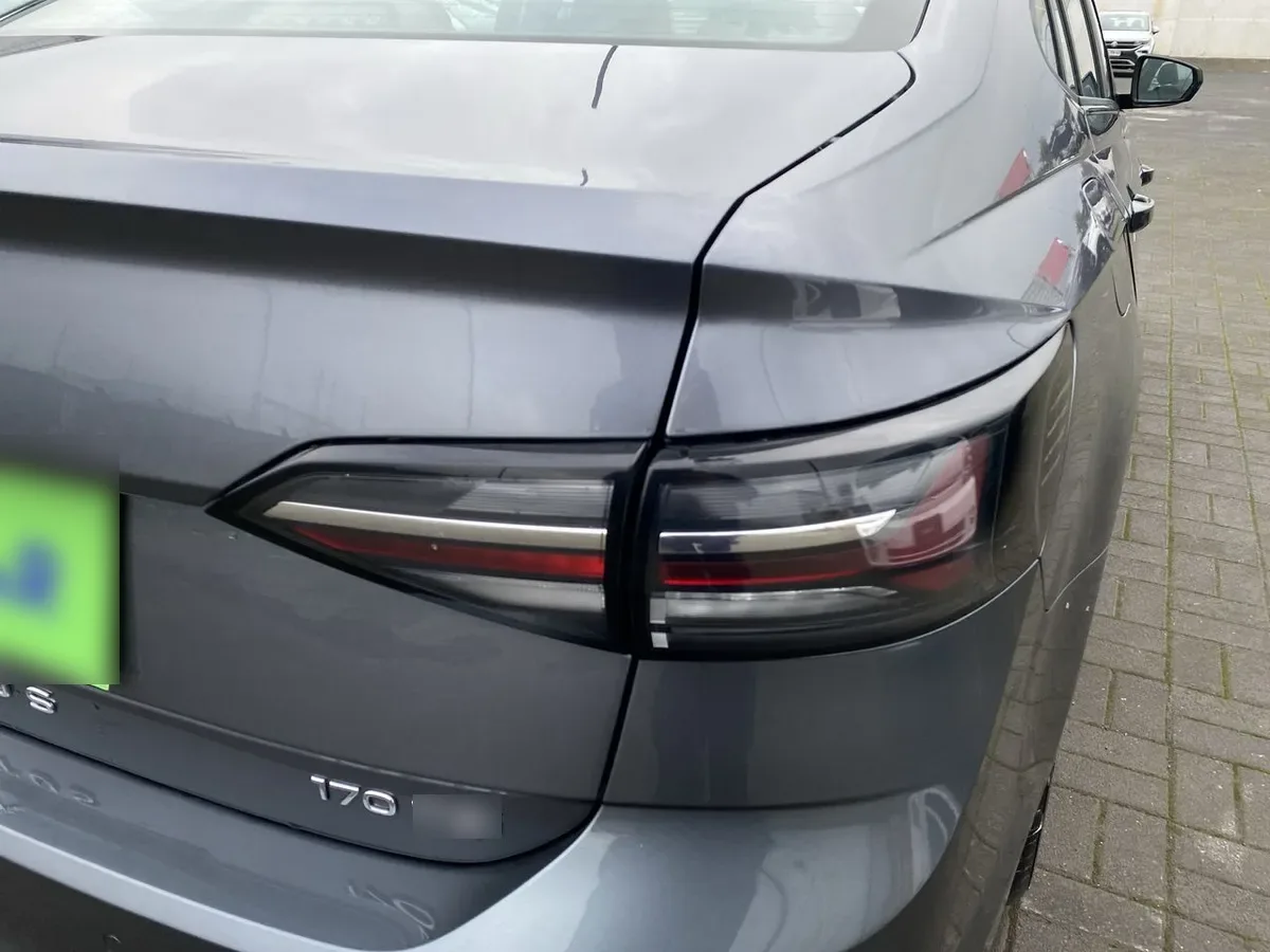 Volkswagen Virtus 1.0 Tsi Comfortline Plus 4x2 At 4p año 2026