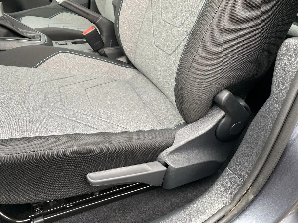 Volkswagen Virtus 1.0 Tsi Comfortline Plus 4x2 At 4p año 2026