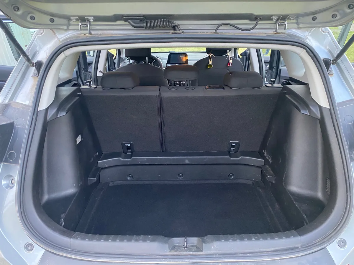 CHEVROLET TRACKER 1.2 Ltz P Mt año 2024