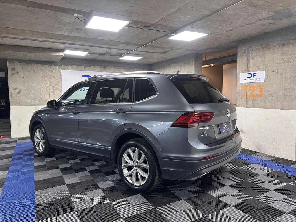 Volkswagen Tiguan Comfortline año 2022