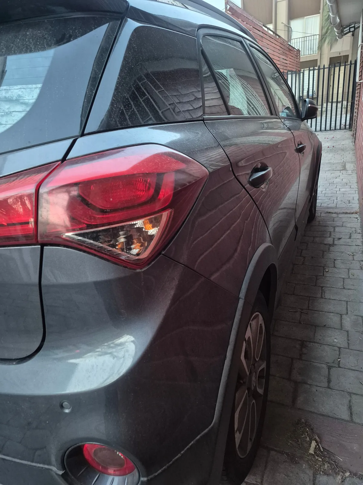 HYUNDAI I-20 1.4 Activel 2ab Abs Mt año 2018