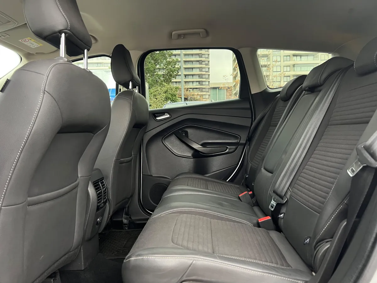 Ford Escape 2.5 Aut año 2019