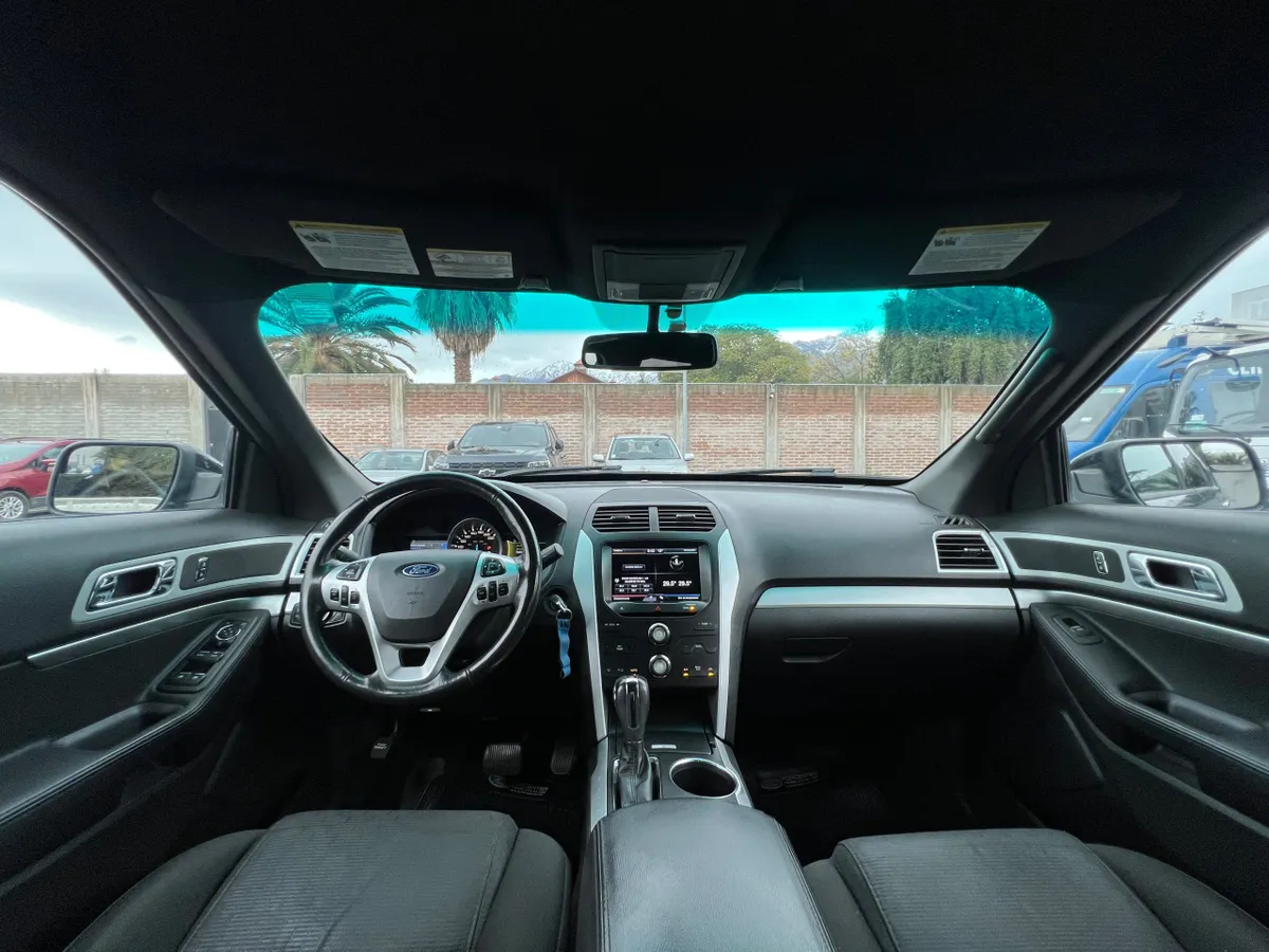 Ford Explorer 3.5 Xlt Auto 4wd año 2014