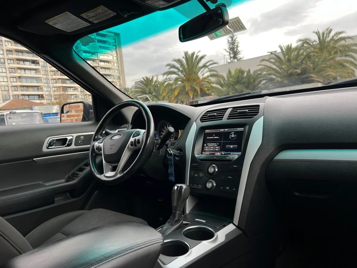 Ford Explorer 3.5 Xlt Auto 4wd año 2014