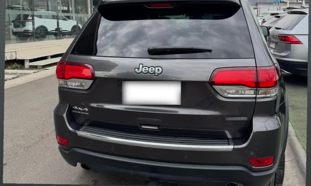 JEEP GRAND CHEROKEE 3.6 Limited Lx At 4x4 año 2021
