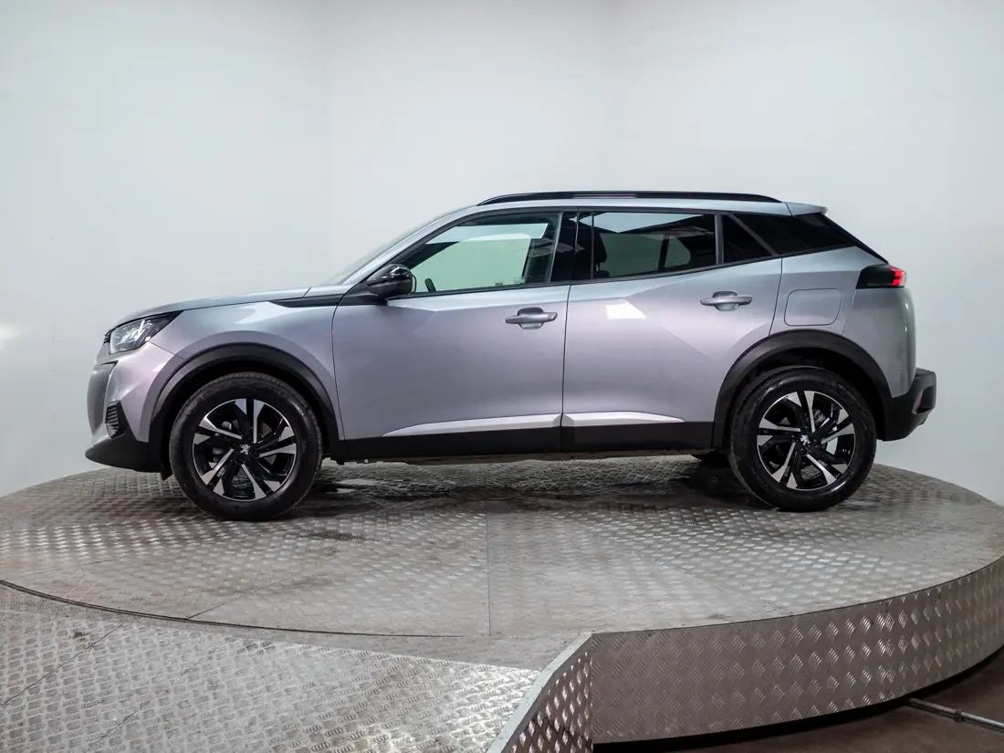 Peugeot 2008 1.2 Active Puretech 130 At año 2023