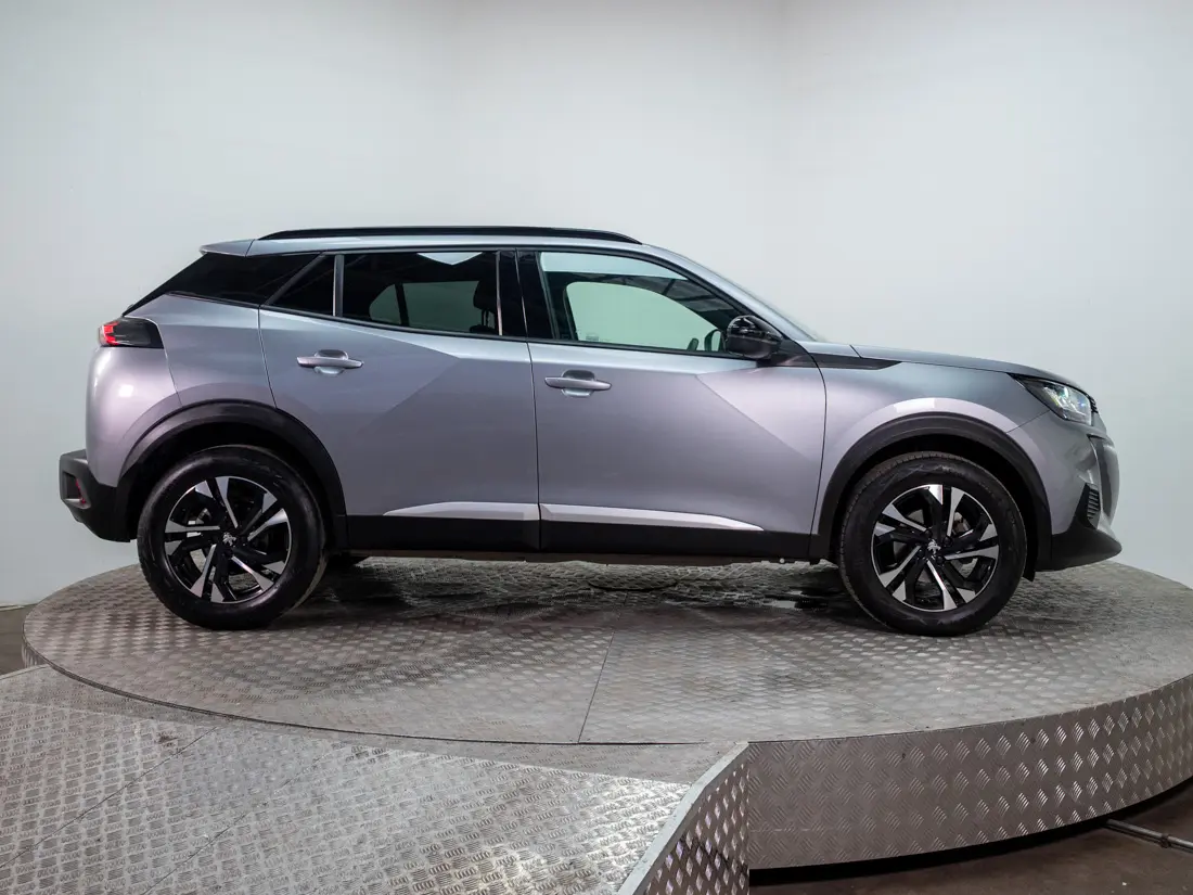 Peugeot 2008 1.2 Active Puretech 130 At año 2023