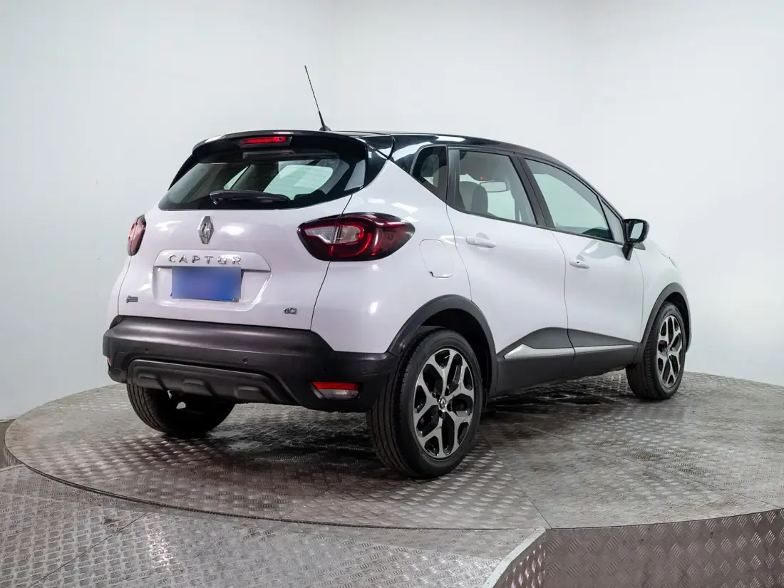 Renault Captur 1.5 Zen Mt Diesel año 2020