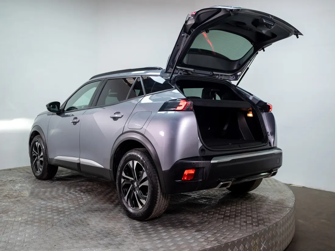 Peugeot 2008 1.2 Active Puretech 130 At año 2023