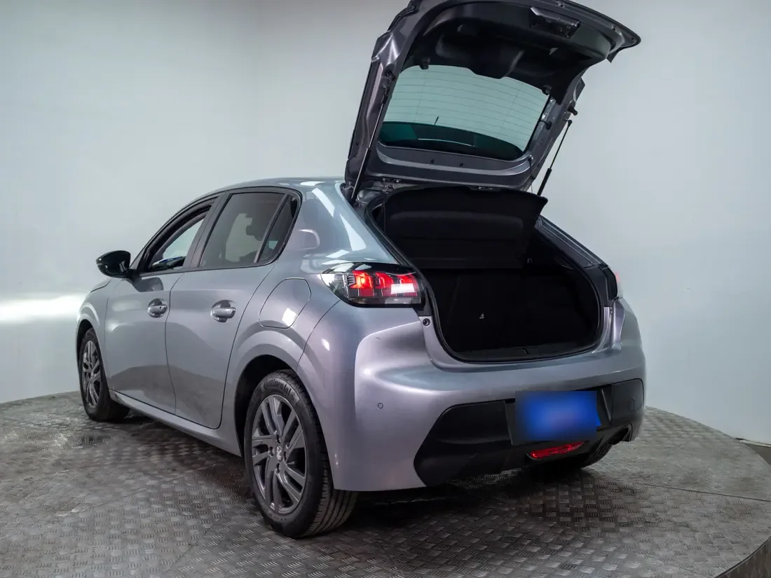 Peugeot 208 1.2 Active Pack Puretech 75 Mt año 2023
