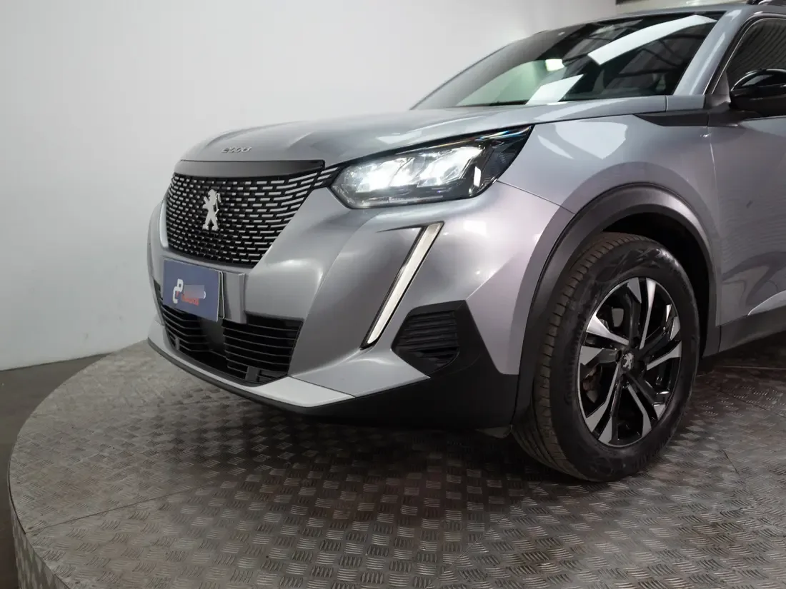 Peugeot 2008 1.2 Active Puretech 130 At año 2023