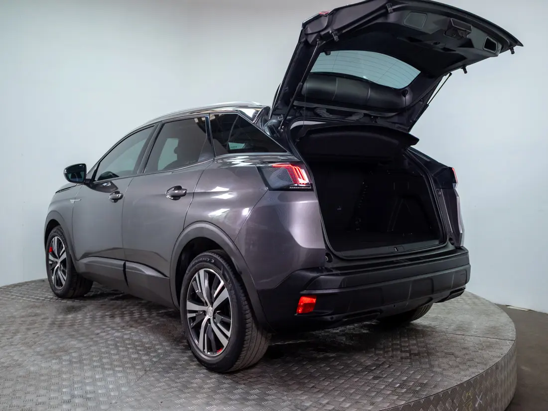 Peugeot 3008 1.2 Active Pack Puretech 130 Mt año 2022