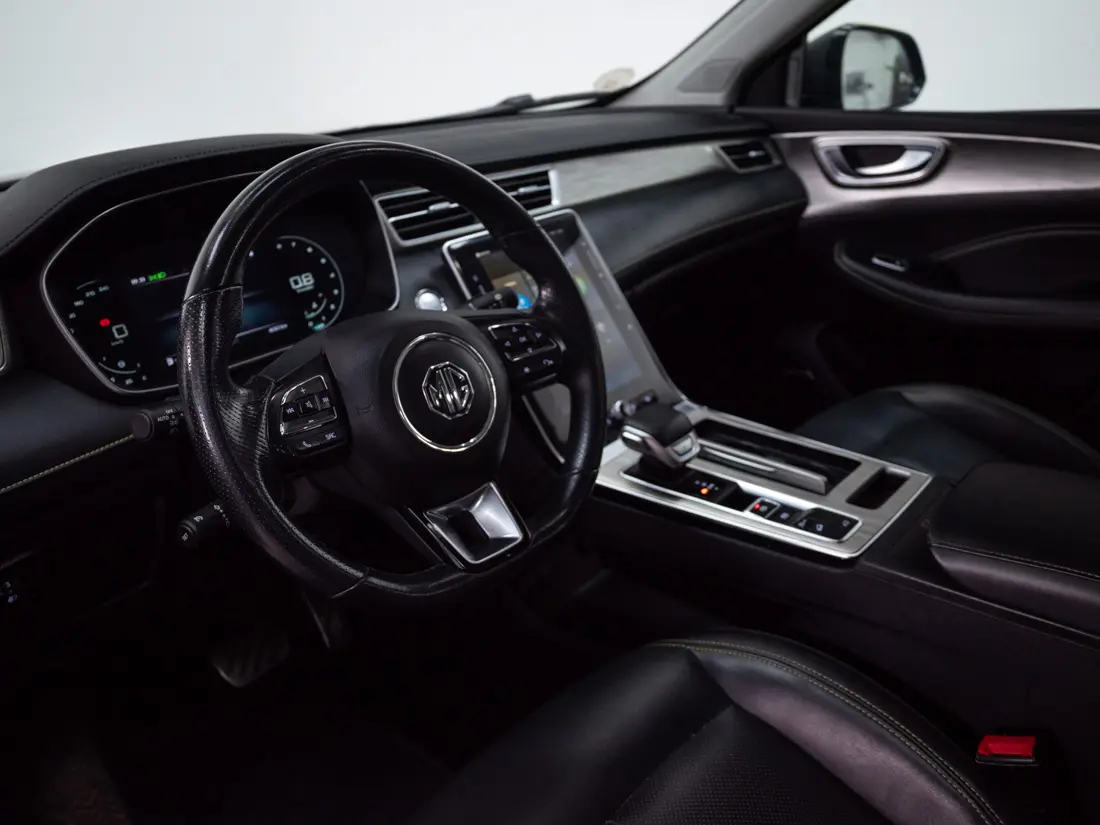 MG Rx5 1.5 Lux At año 2024
