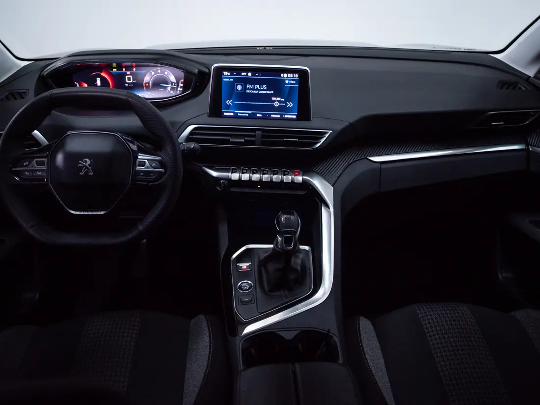 Peugeot 3008 1.2 Active Pack Puretech 130 Mt año 2022