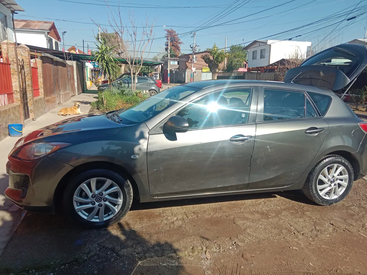 MAZDA MAZDA3 1.6 Sedan S Ac C.crucero Mt año 2013