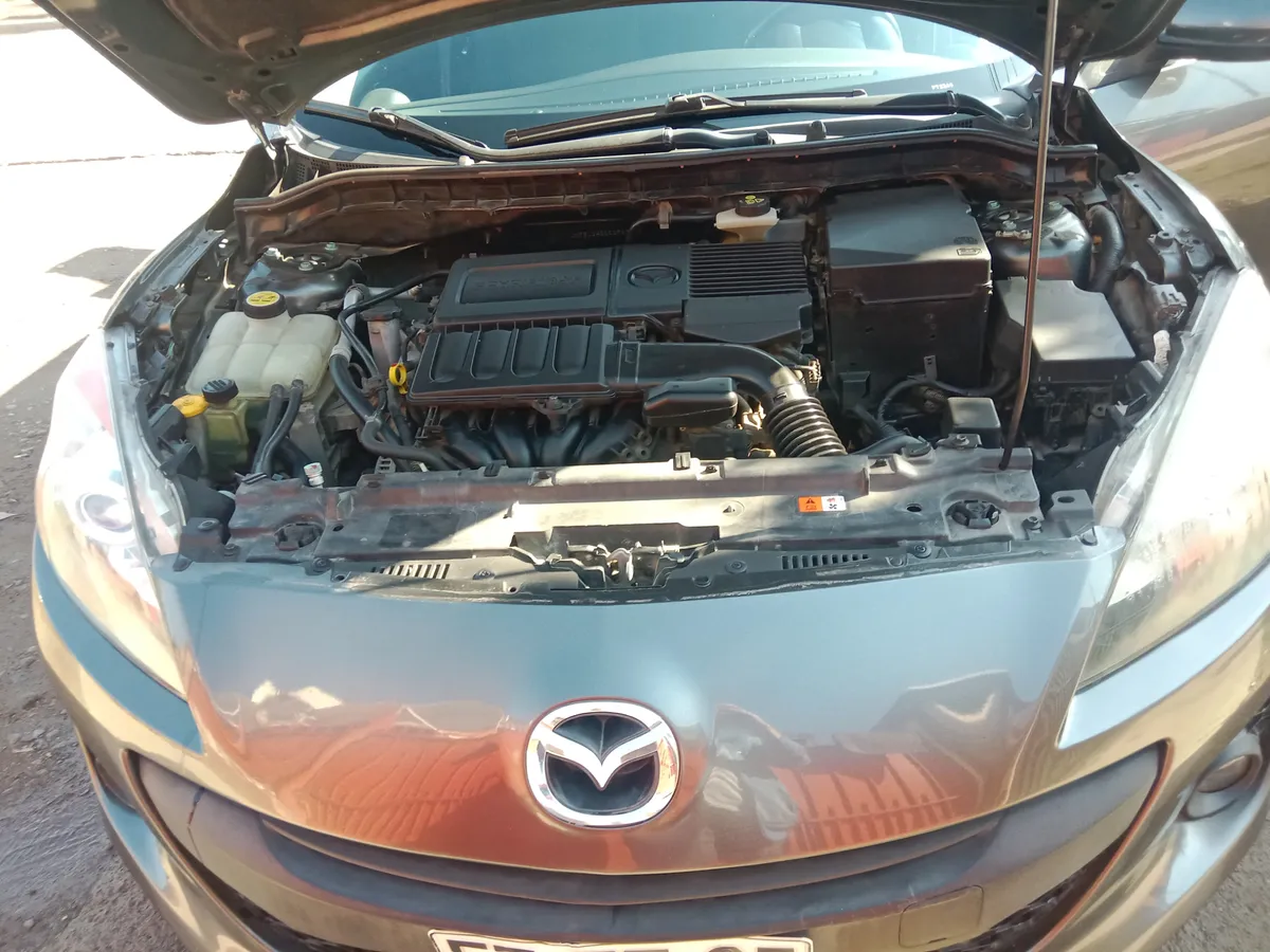MAZDA MAZDA3 1.6 Sedan S Ac C.crucero Mt año 2013