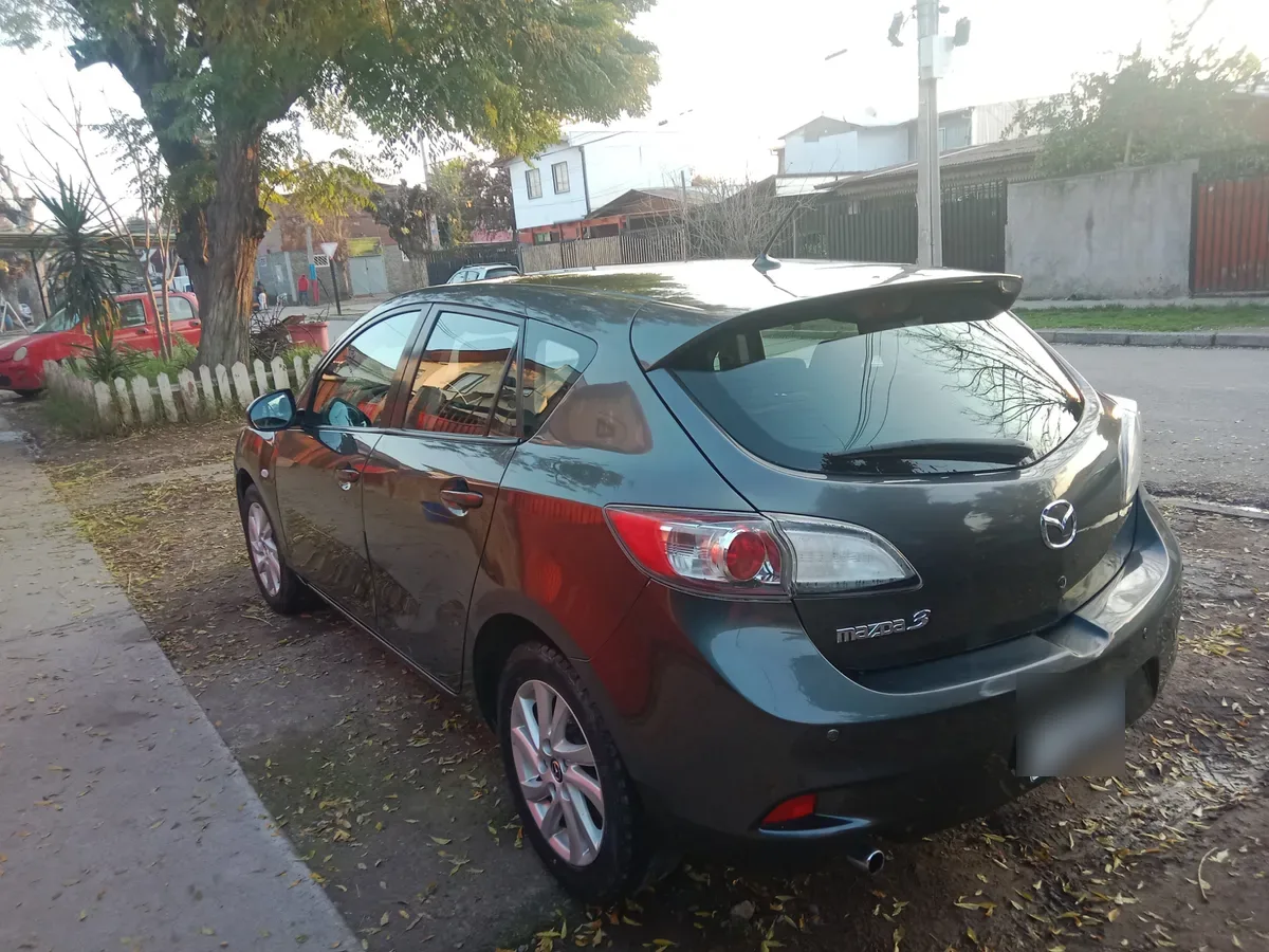MAZDA MAZDA3 1.6 Sedan S Ac C.crucero Mt año 2013