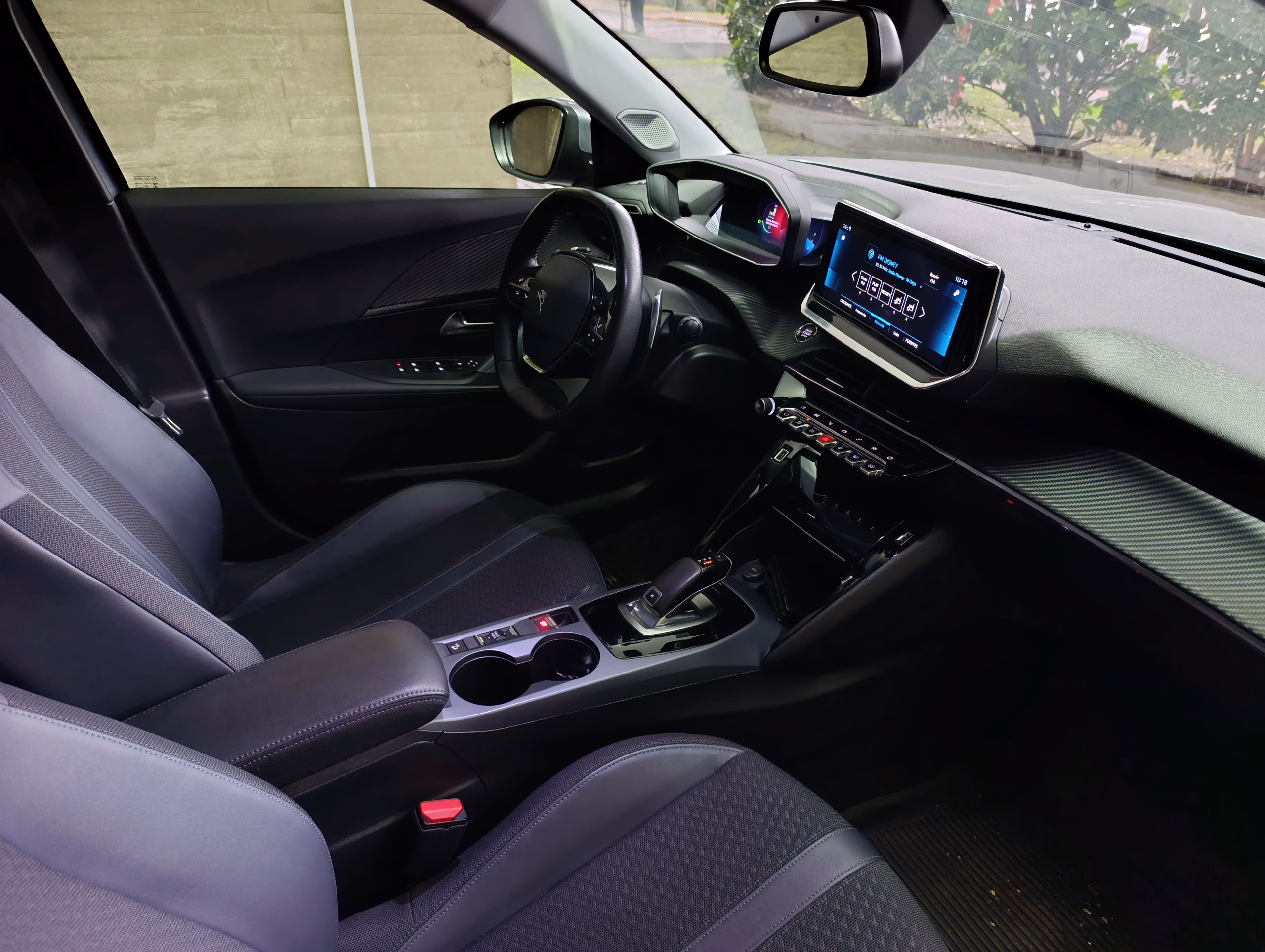 Peugeot 2008 Allure Puretech año 2021
