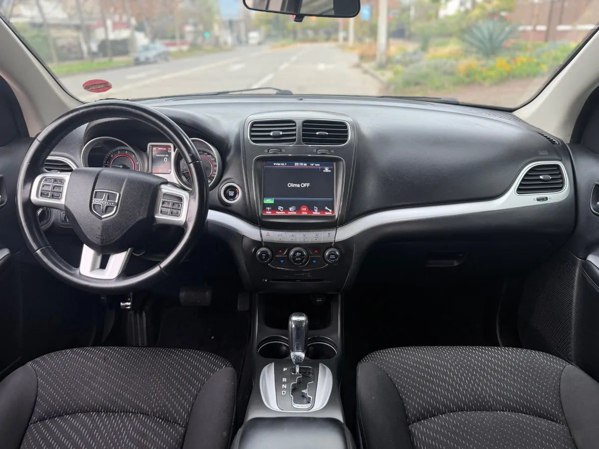 DODGE JOURNEY 2.4 Se At año 2019