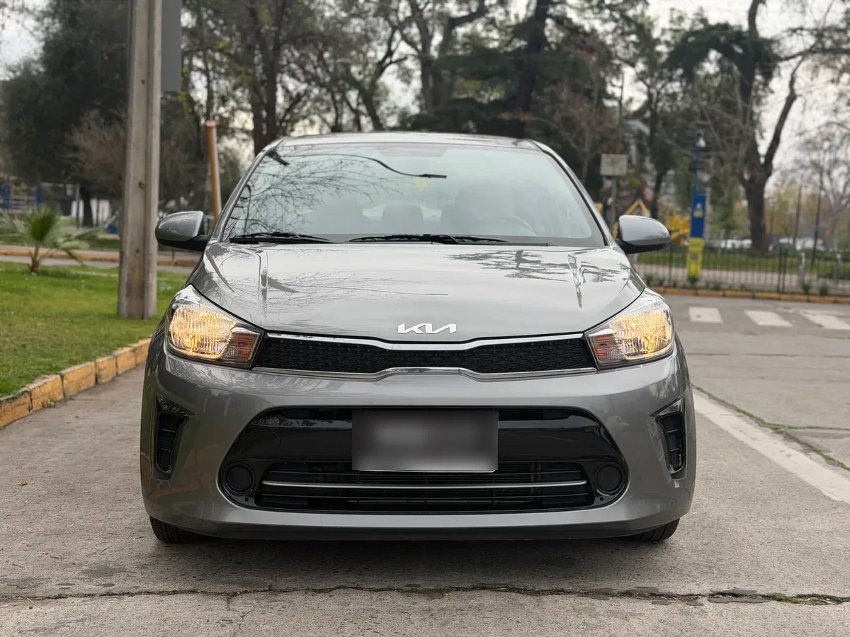 KIA MOTORS SOLUTO 1.4 Ex Sunroof Mt año 2025
