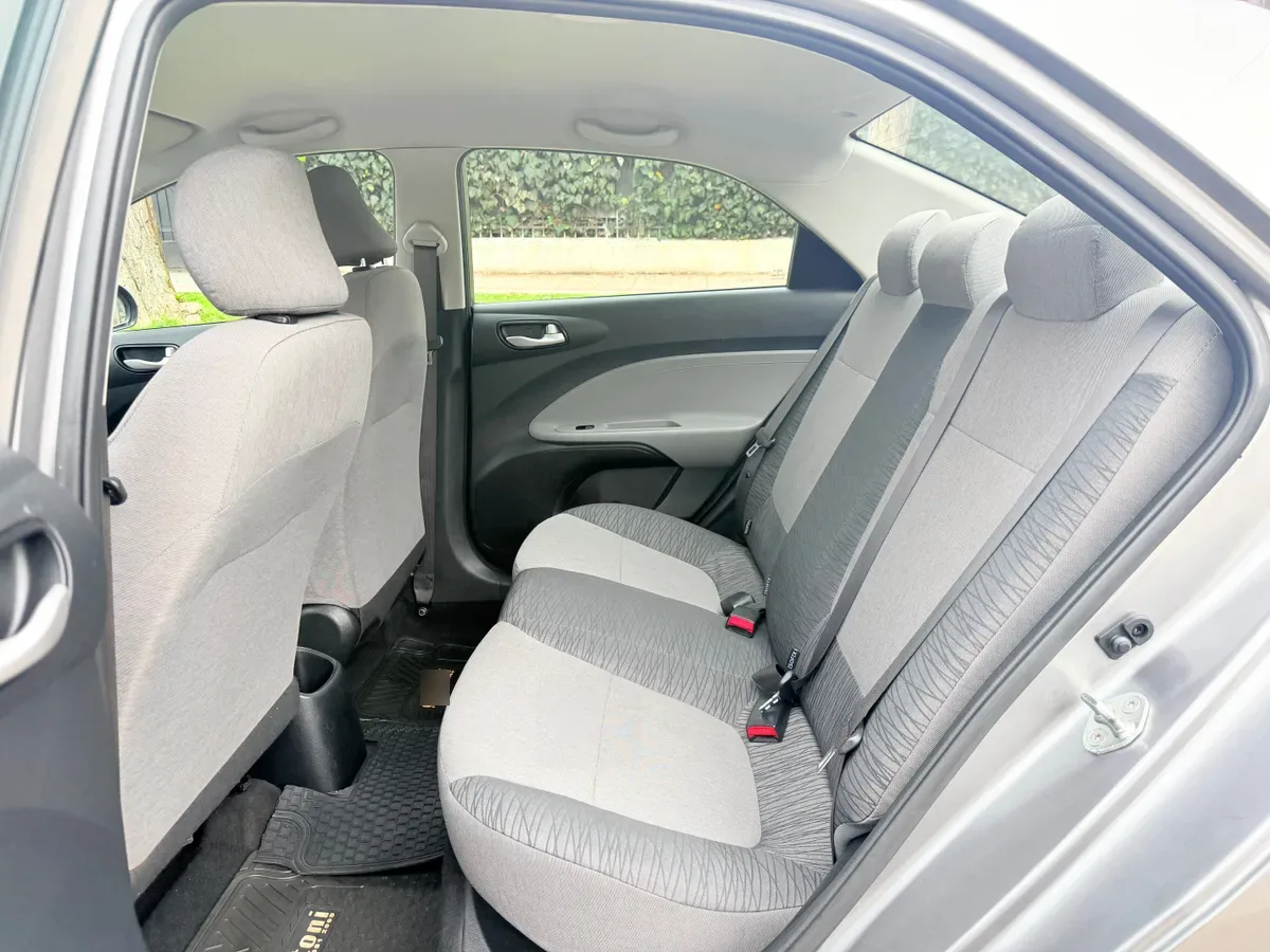 KIA MOTORS SOLUTO 1.4 Ex Sunroof Mt año 2025