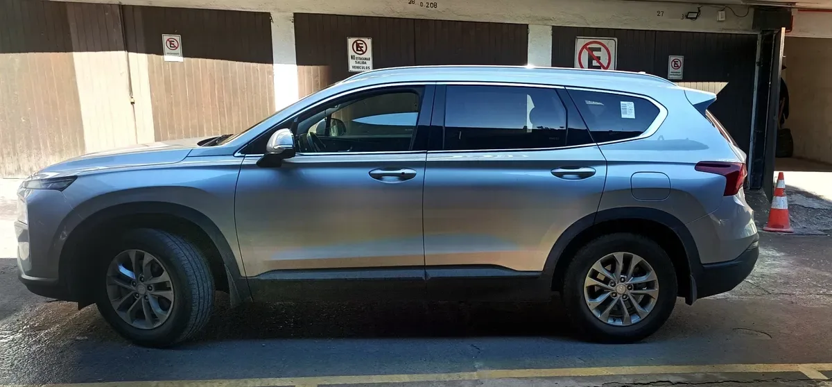 HYUNDAI SANTA FE 2.2 Crdi Plus Fl At Diesel año 2023