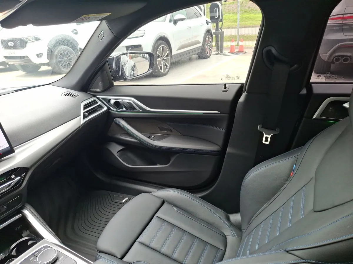 BMW 440 I 3.0 M Gran Coupe Lci Ii X-Drive 4x4 At 5p año 2025