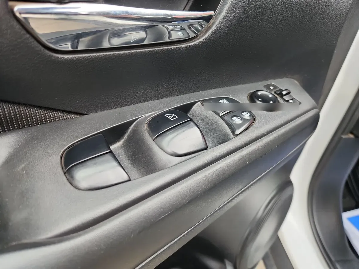 Nissan Kicks 1.6 Sense 4x2 Mt 5p año 2023