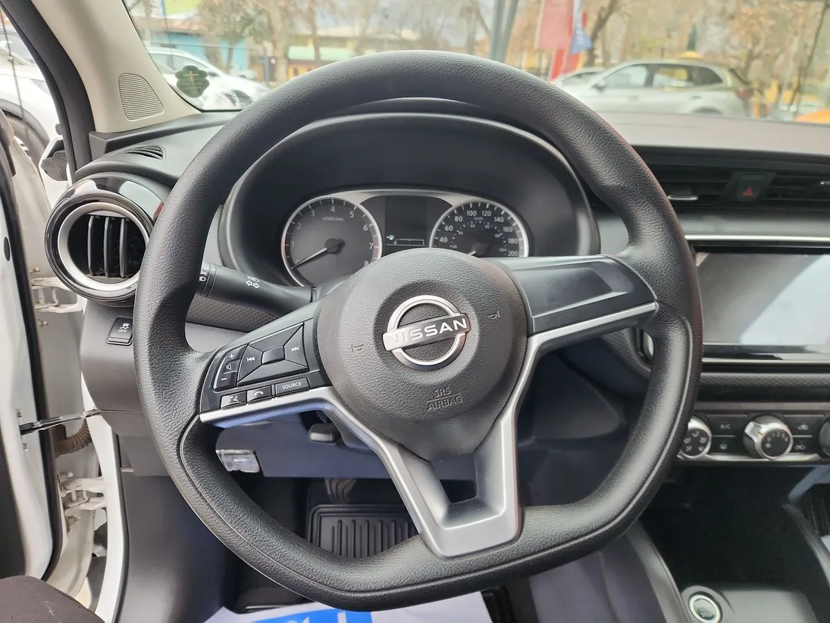 Nissan Kicks 1.6 Sense 4x2 Mt 5p año 2023