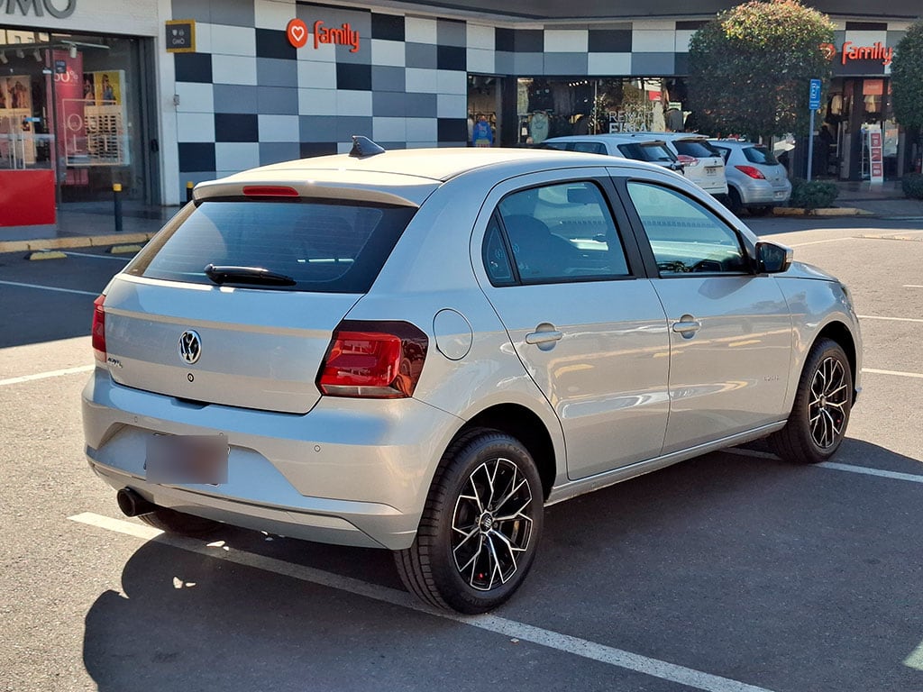 Volkswagen Gol 1.6 Highline Hb Mt 5p año 2023