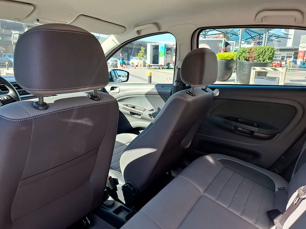 Volkswagen Gol 1.6 Highline Hb Mt 5p año 2023