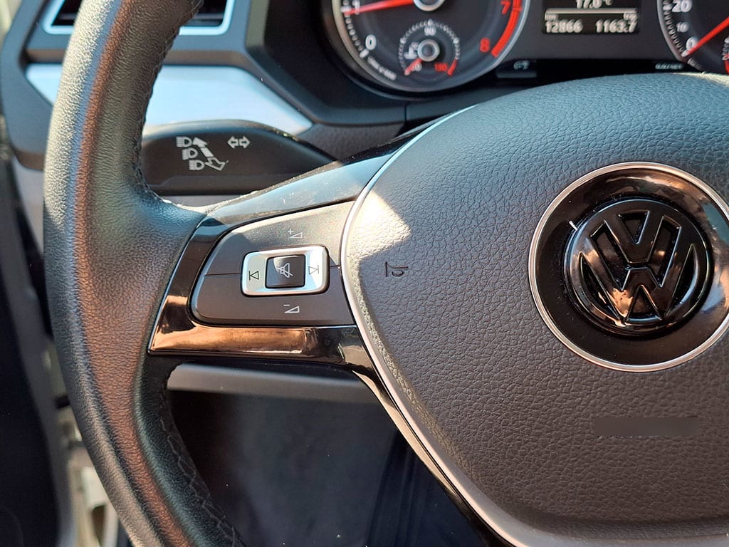 Volkswagen Gol 1.6 Highline Hb Mt 5p año 2023