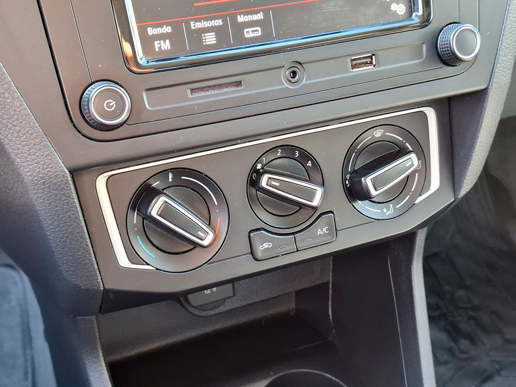 Volkswagen Gol 1.6 Highline Hb Mt 5p año 2023
