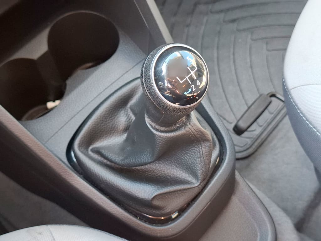 Volkswagen Gol 1.6 Highline Hb Mt 5p año 2023