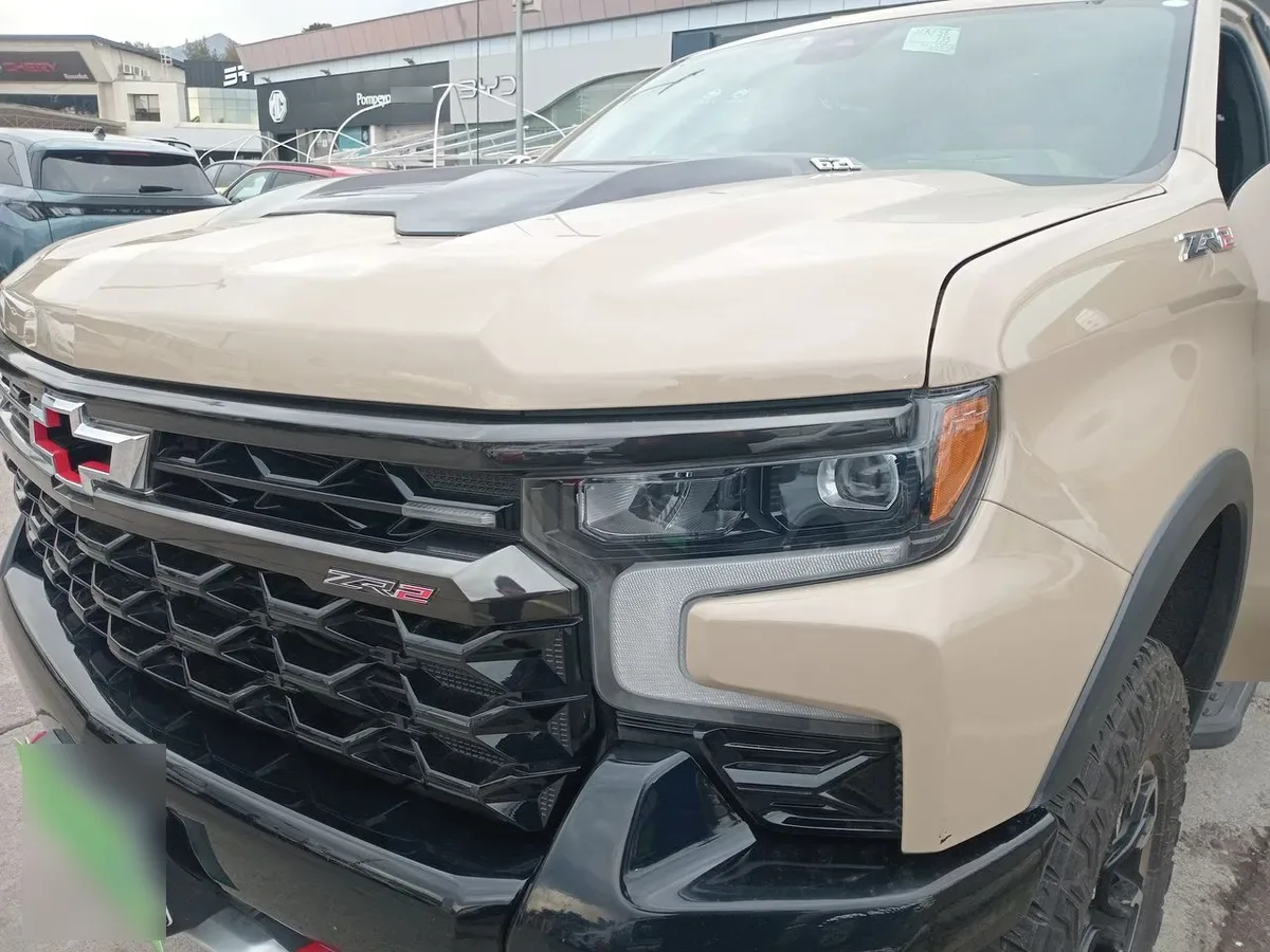 Chevrolet Silverado 6.2 Zr2 4x4 At 4p año 2023