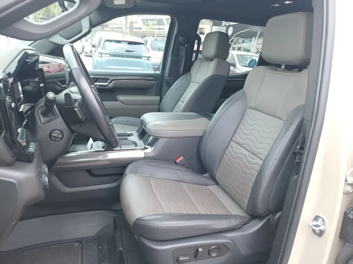 Chevrolet Silverado 6.2 Zr2 4x4 At 4p año 2023