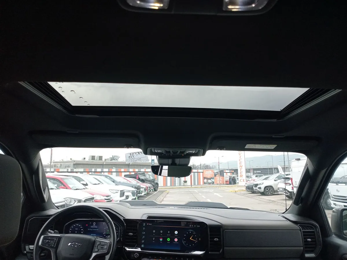 Chevrolet Silverado 6.2 Zr2 4x4 At 4p año 2023