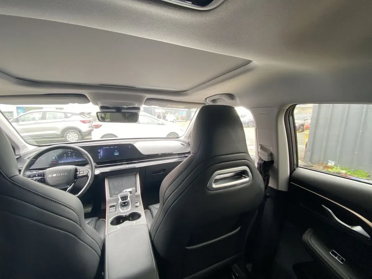 Omoda C5 1.5t Luxury 4x2 Cvt At 5p año 2025