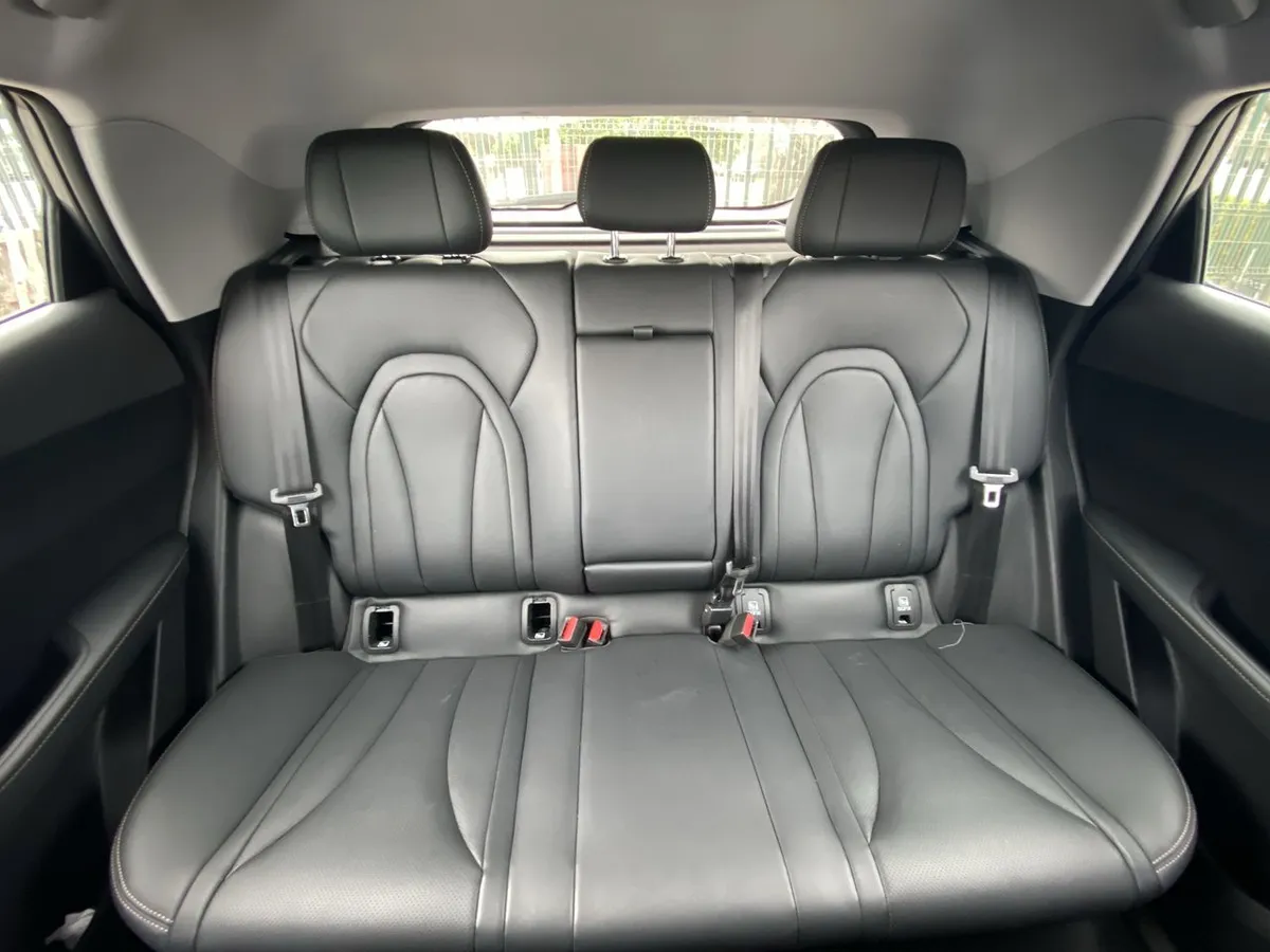 Omoda C5 1.5t Luxury 4x2 Cvt At 5p año 2025