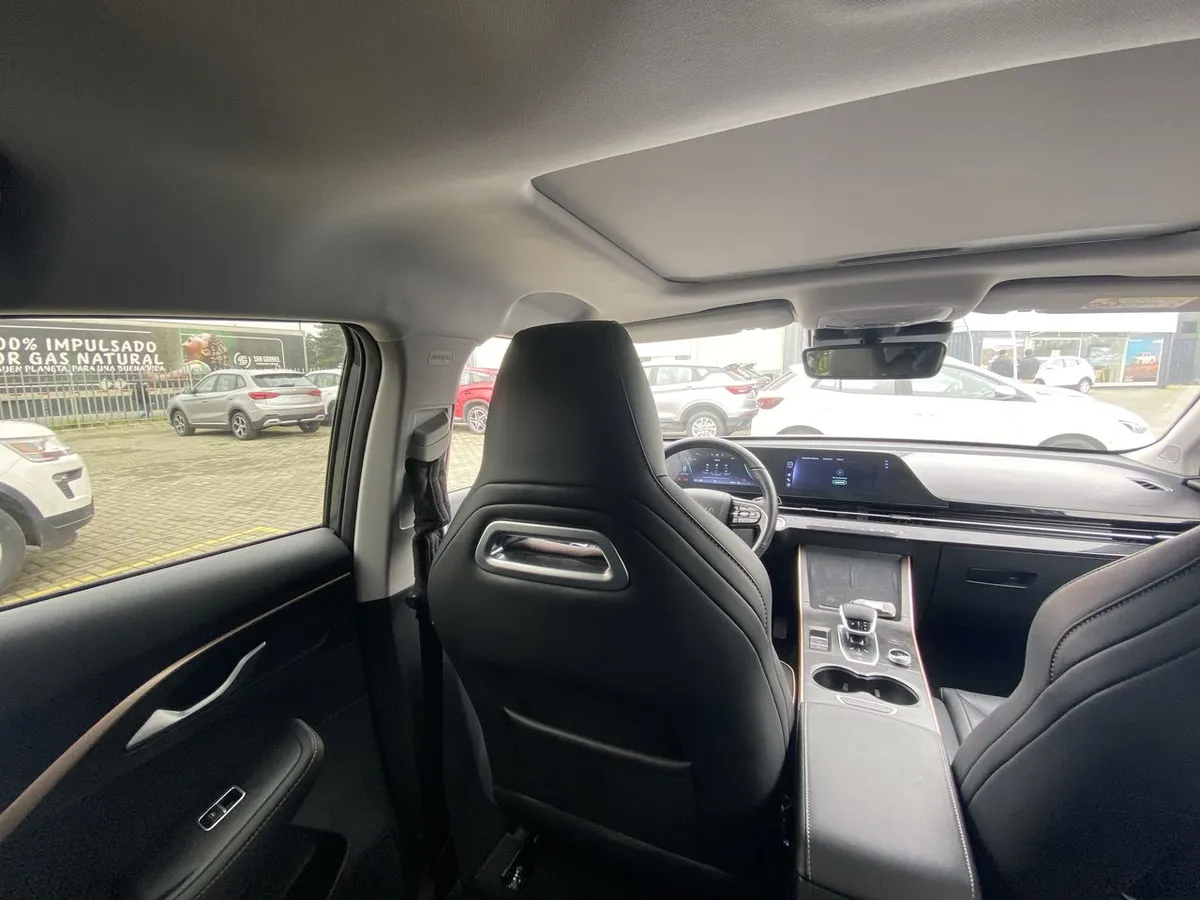 Omoda C5 1.5t Luxury 4x2 Cvt At 5p año 2025