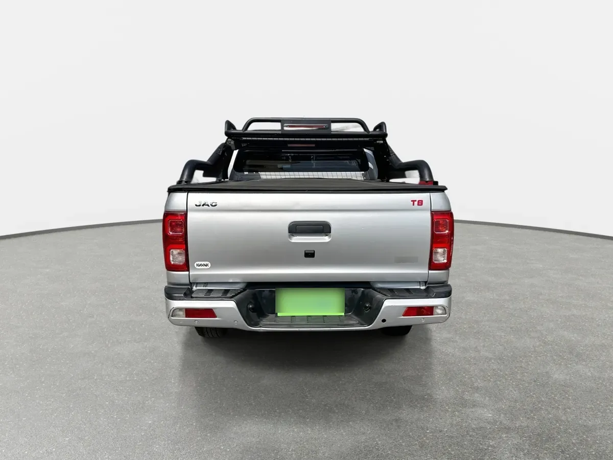 JAC T8 2.0 Advance 4x2 Diesel Mt 4p año 2022