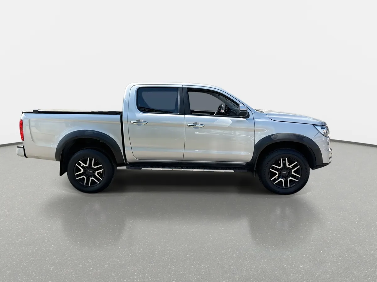 JAC T8 2.0 Advance 4x2 Diesel Mt 4p año 2022