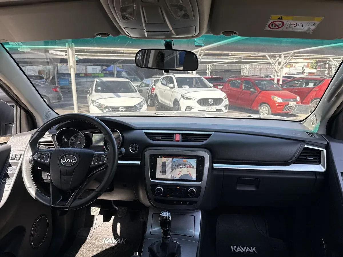 JAC T8 2.0 Advance 4x2 Diesel Mt 4p año 2022