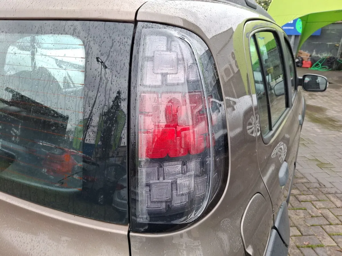 Fiat Uno 1.4 Way Evo Style 4x2 Aa Mt 5p año 2019