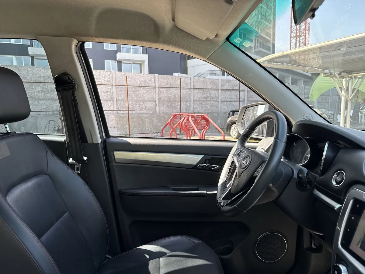 JAC T8 2.0 Advance 4x2 Diesel Mt 4p año 2022