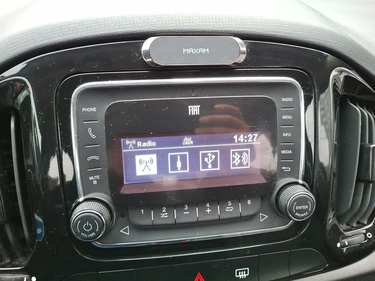 Fiat Uno 1.4 Way Evo Style 4x2 Aa Mt 5p año 2019