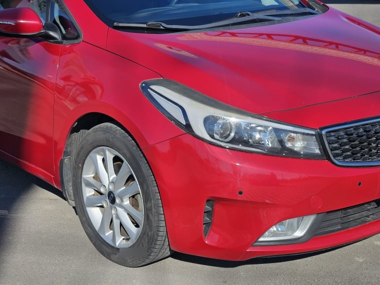 Kia Cerato 5 5 Ex Mt 1.6 año 2019