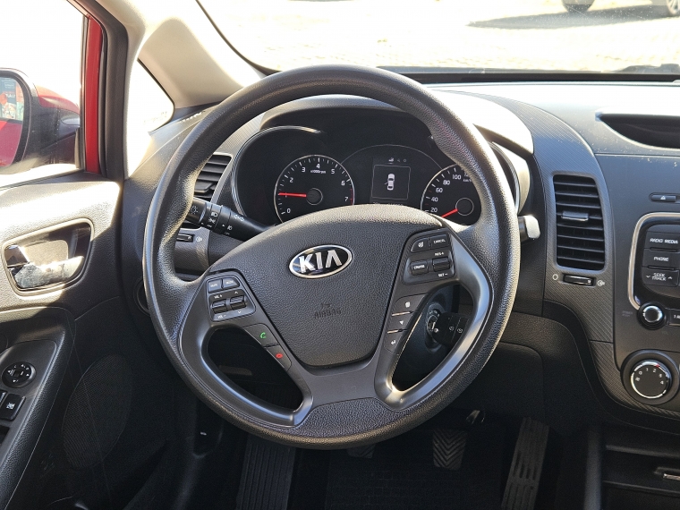 Kia Cerato 5 5 Ex Mt 1.6 año 2019